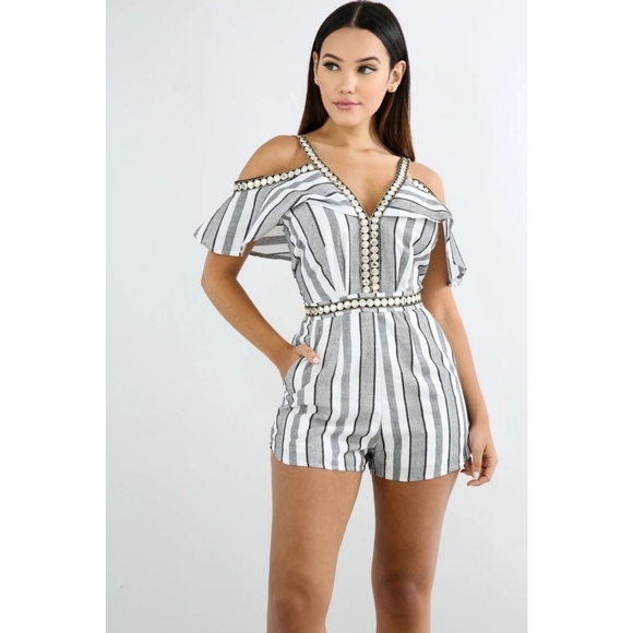 Knit V-neck Short Sleeve Romper - Picture 1 of 4